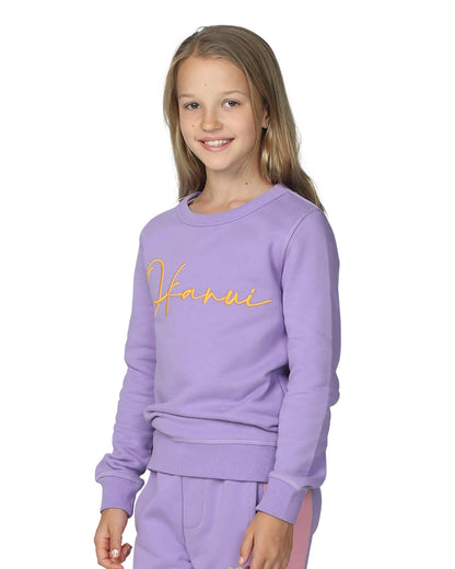 Okanuis Lilac winter sweater and pants showing the side view part. 