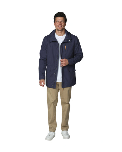 Men's winter shoreline parka with two pockets on the side. 