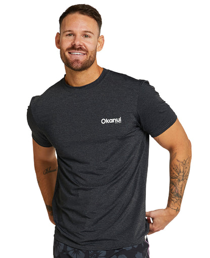 Men's spring short sleeve rashie in color black.