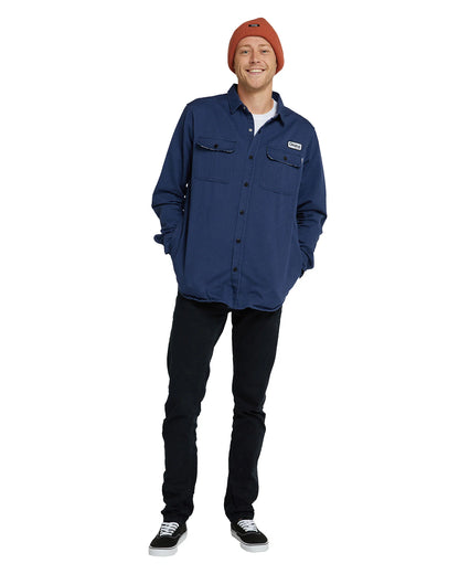 Mens winter jacket with side pockets. 