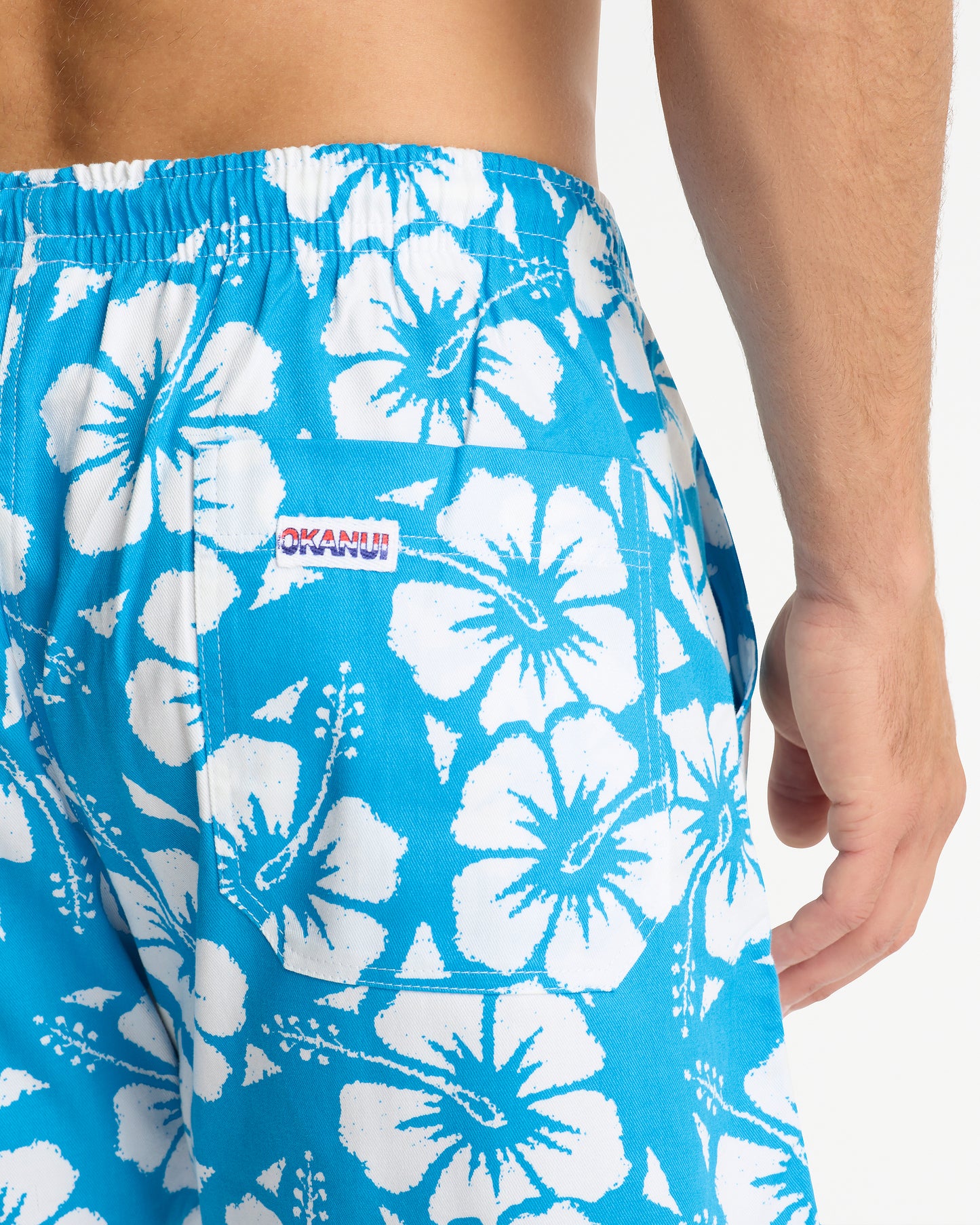 Mens - Classic Short Shorts - Hibiscus Sky