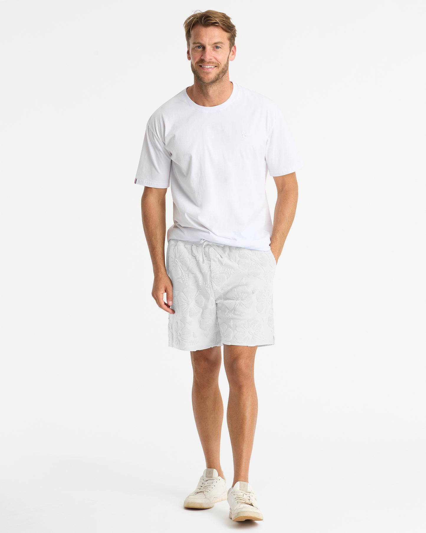 Mens - Walk Short - Weekend Terry Jacquard - Hibiscus White